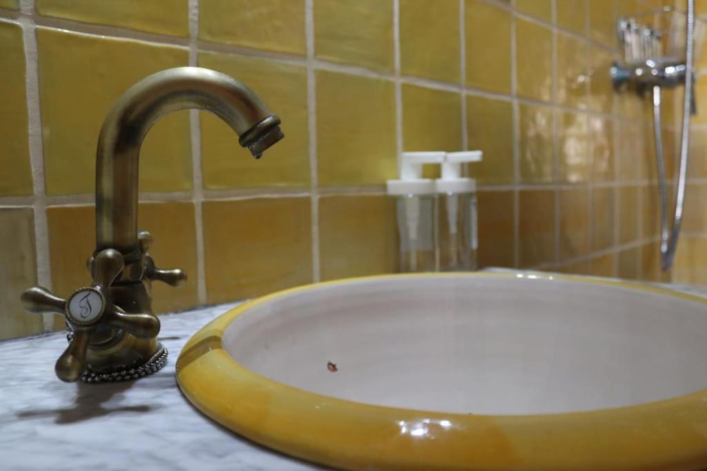 Private Apartment - The Lover'S Nest - Apt Privado Гранада Екстериор снимка